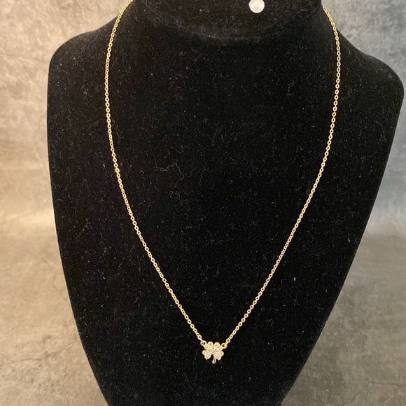 Park Lane St Patrick’s Shamrock Gold Tone Set Necklace & Earrings New in Box - Picture 4 of 5